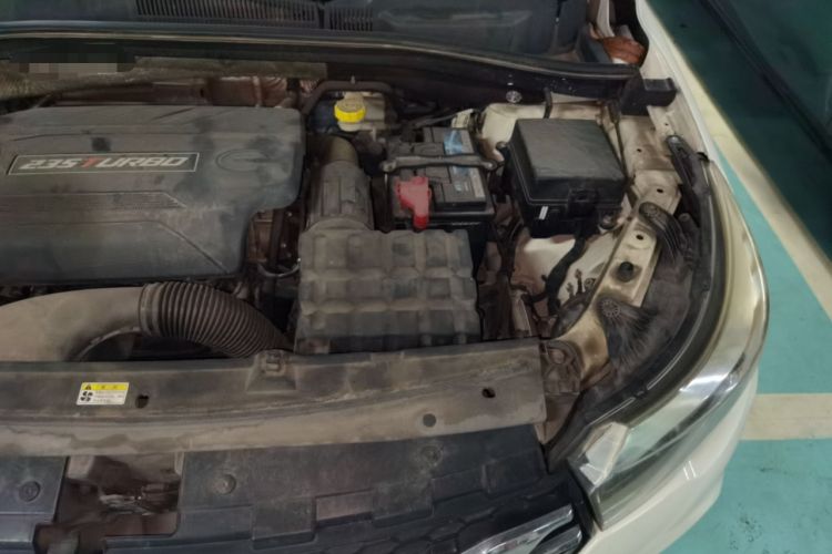 Used GAC Trumpchi GS4 2017 235T Manual Two-Wheel Drive Luxury Edition Engine Bay Left