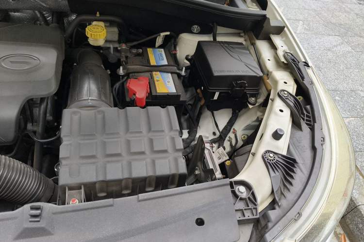 Used GAC Trumpchi GS4 2017 235T Automatic Two-Wheel Drive Elite Edition Engine Bay Left