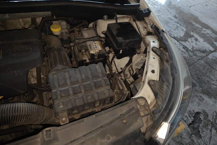 Used GAC Trumpchi GS4 2017 200T Manual Two-Wheel Drive Elite Edition Engine Bay Left