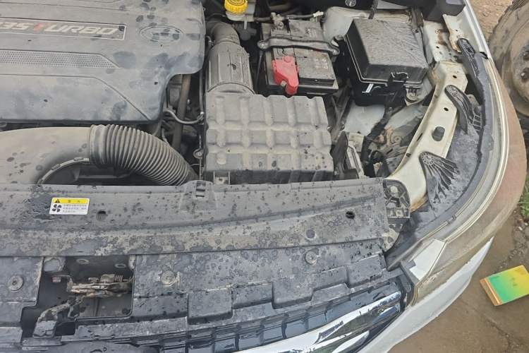 Used GAC Trumpchi GS4 2017 200T Manual Two-Wheel Drive Luxury Edition Engine Bay Left