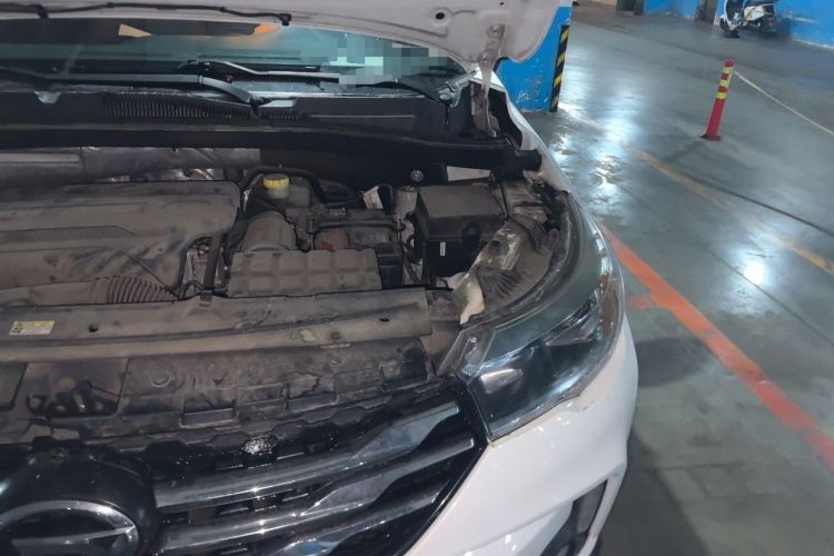 Used GAC Trumpchi GS4 2017 235T Automatic Two-Wheel Drive Elite Edition Engine Bay Left