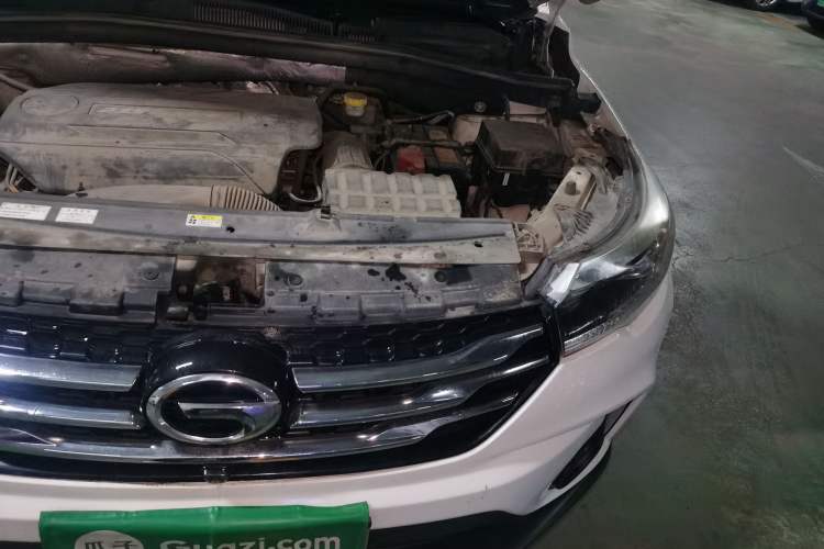 Used GAC Trumpchi GS4 2017 235T Automatic Two-Wheel Drive Luxury Smart Connectivity Version Engine Bay Left