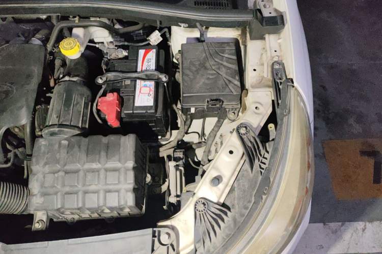 Used GAC Trumpchi GS4 2017 235T Automatic Two-Wheel Drive Luxury Smart Connectivity Version Engine Bay Left