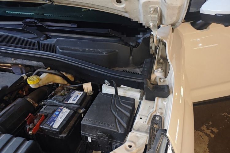 Used GAC Trumpchi GS4 2017 235T Automatic Two-Wheel Drive Luxury Smart Connectivity Version Engine Bay Left