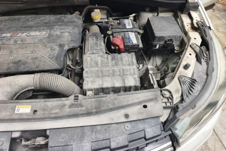Used GAC Trumpchi GS4 2017 235T Automatic Two-Wheel Drive Luxury Smart Connectivity Version Engine Bay Left