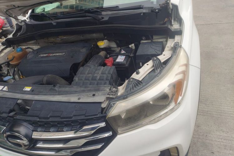 Used GAC Trumpchi GS4 2017 200T Manual Two-Wheel Drive Elite Edition Engine Bay Left