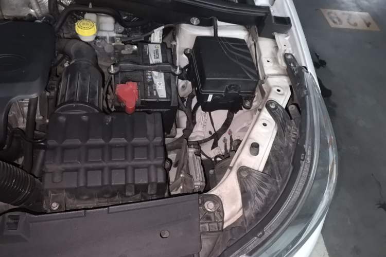 Used GAC Trumpchi GS4 2017 235T Automatic Two-Wheel Drive Elite Edition Engine Bay Left