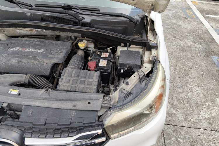 Used GAC Trumpchi GS4 2017 235T Automatic Two-Wheel Drive Elite Edition Engine Bay Left