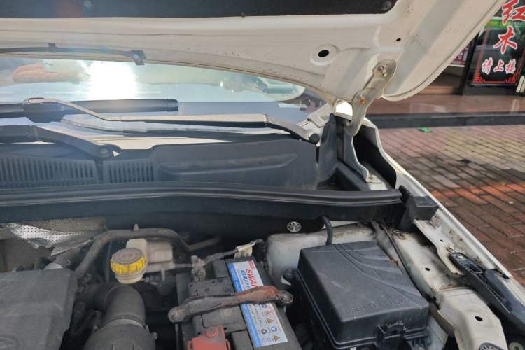 Used GAC Trumpchi GS4 2017 200T G-DCT Two-Wheel Drive Comfort Edition Engine Bay Left