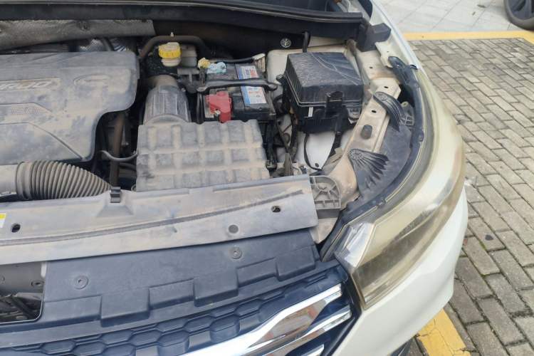 Used GAC Trumpchi GS4 2017 235T Automatic Two-Wheel Drive Luxury Smart Connectivity Version Engine Bay Left