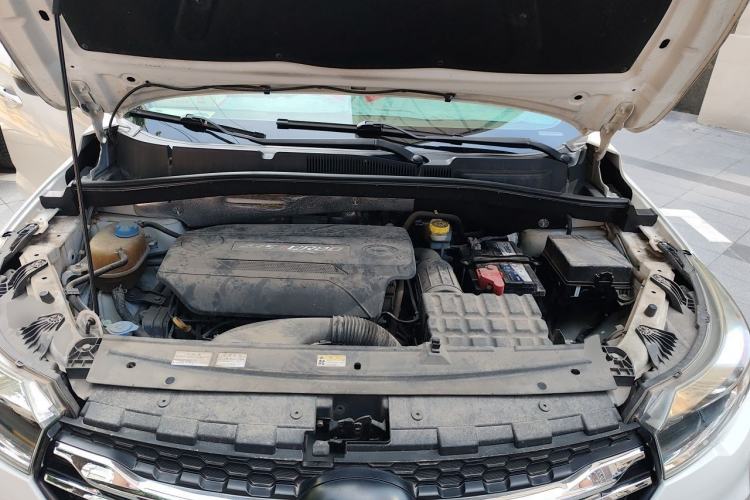 Used GAC Trumpchi GS4 2017 235T Manual Two-Wheel Drive Luxury Edition Engine Bay