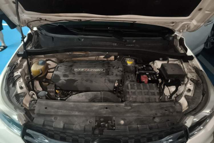 Used GAC Trumpchi GS4 2017 235T Automatic Two-Wheel Drive Luxury Smart Connectivity Version Engine Bay
