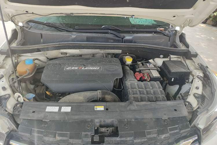 Used GAC Trumpchi GS4 2017 235T Manual Two-Wheel Drive Luxury Edition Engine Bay