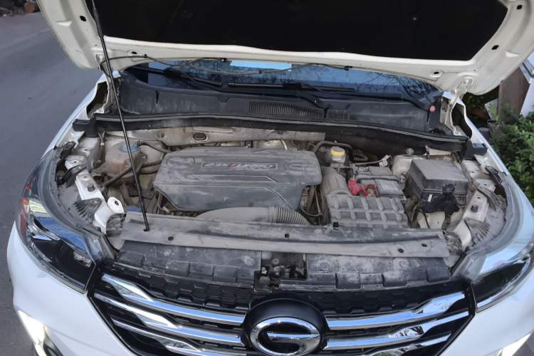 Used GAC Trumpchi GS4 2017 235T Automatic Two-Wheel Drive Luxury Smart Connectivity Version Engine Bay