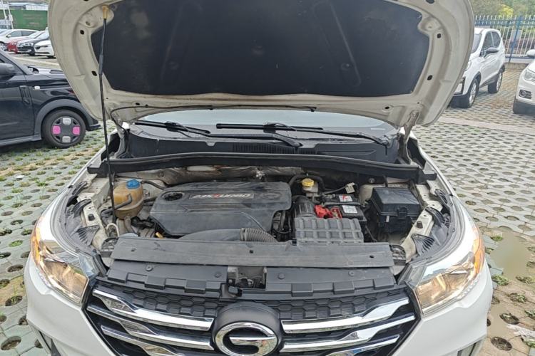 Used GAC Trumpchi GS4 2017 235T Automatic Two-Wheel Drive Luxury Smart Connectivity Version Engine Bay