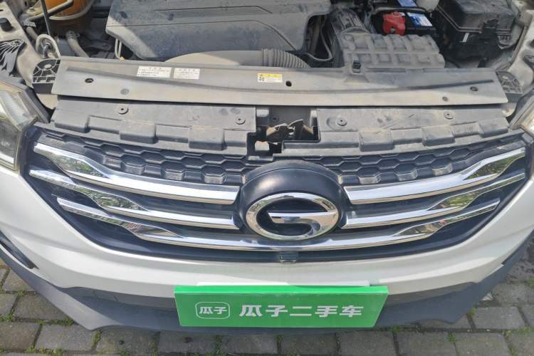 Used GAC Trumpchi GS4 2017 235T Automatic Two-Wheel Drive Luxury Smart Connectivity Version Engine Bay