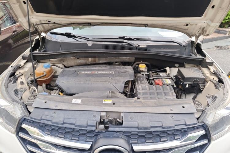 Used GAC Trumpchi GS4 2017 235T Automatic Two-Wheel Drive Luxury Smart Connectivity Version Engine Bay
