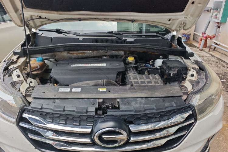 Used GAC Trumpchi GS4 2017 235T Automatic Two-Wheel Drive Elite Edition Engine Bay
