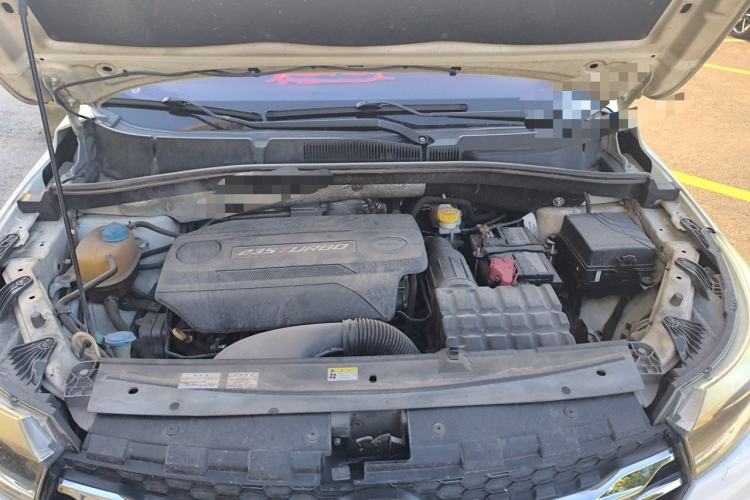 Used GAC Trumpchi GS4 2017 235T Manual Two-Wheel Drive Luxury Edition Engine Bay