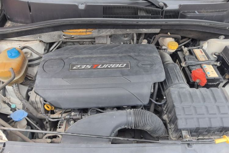 Used GAC Trumpchi GS4 2017 235T Manual Two-Wheel Drive Luxury Edition Engine Bay