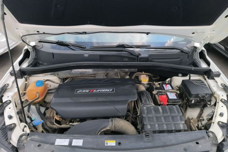Used GAC Trumpchi GS4 2017 235T Automatic Two-Wheel Drive Elite Edition Engine Bay