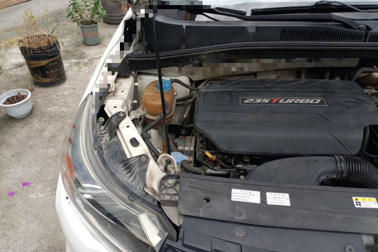 Used GAC Trumpchi GS4 2017 235T Automatic Two-Wheel Drive Elite Edition Engine Bay Right