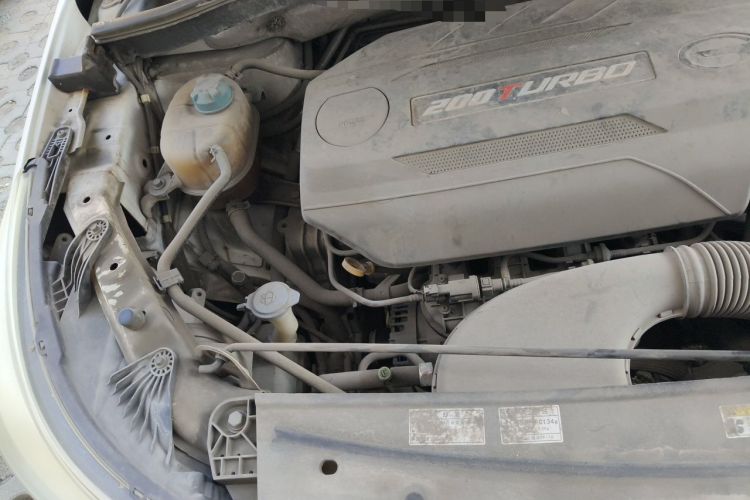 Used GAC Trumpchi GS4 2017 200T G-DCT Two-Wheel Drive Elite Edition Engine Bay Right