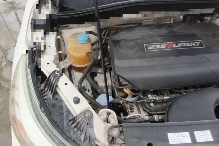 Used GAC Trumpchi GS4 2017 235T G-DCT Two-Wheel Drive Elite Edition Engine Bay Right