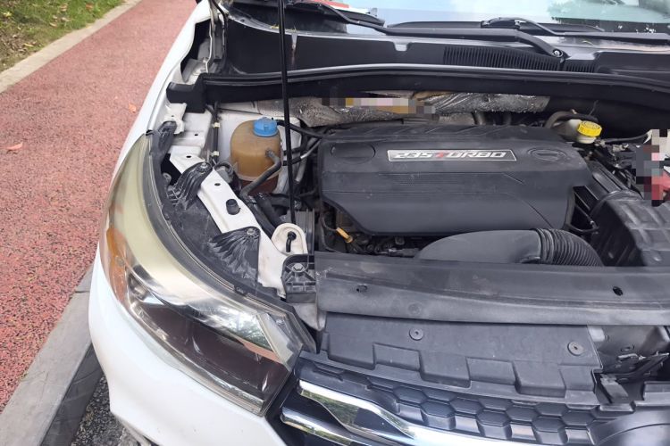 Used GAC Trumpchi GS4 2017 235T Automatic Two-Wheel Drive Luxury Smart Connectivity Version Engine Bay Right