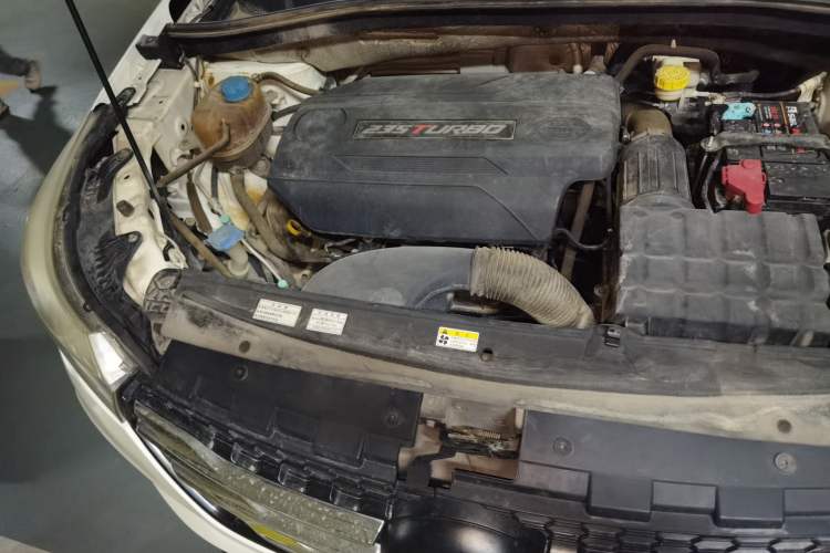 Used GAC Trumpchi GS4 2017 235T Automatic Two-Wheel Drive Luxury Smart Connectivity Version Engine Bay Right