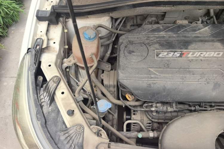Used GAC Trumpchi GS4 2017 235T Automatic Two-Wheel Drive Elite Edition Engine Bay Right