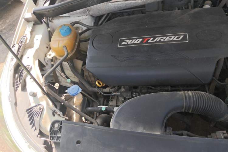 Used GAC Trumpchi GS4 2017 200T Manual Two-Wheel Drive Elite Edition Engine Bay Right