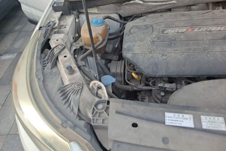 Used GAC Trumpchi GS4 2017 200T Manual Two-Wheel Drive Luxury Edition Engine Bay Right