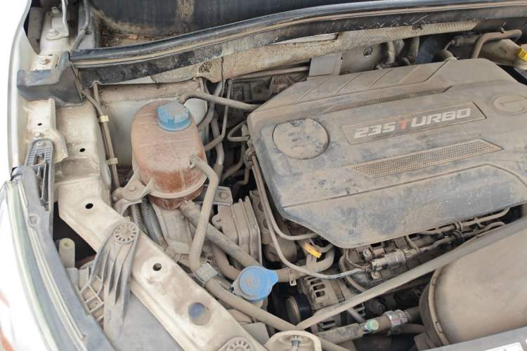 Used GAC Trumpchi GS4 2017 235T Manual Two-Wheel Drive Luxury Edition Engine Bay Right