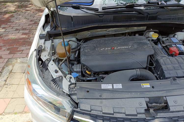 Used GAC Trumpchi GS4 2017 235T Automatic Two-Wheel Drive Elite Edition Engine Bay Right
