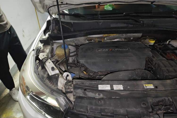 Used GAC Trumpchi GS4 2017 235T Automatic Two-Wheel Drive Luxury Smart Connectivity Version Engine Bay Right