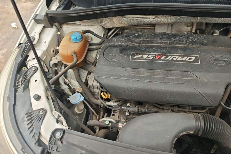 Used GAC Trumpchi GS4 2017 235T Automatic Two-Wheel Drive Elite Edition Engine Bay Right