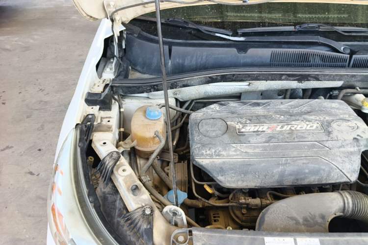 Used GAC Trumpchi GS4 2017 200T G-DCT Two-Wheel Drive Luxury Edition Engine Bay Right