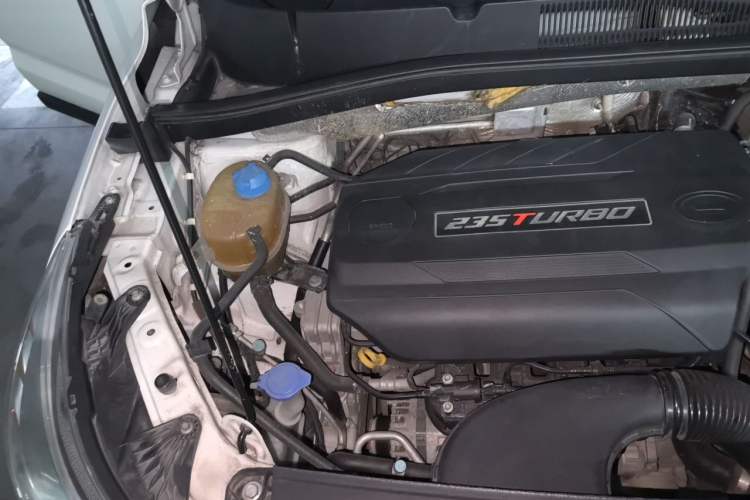 Used GAC Trumpchi GS4 2017 235T Automatic Two-Wheel Drive Elite Edition Engine Bay Right