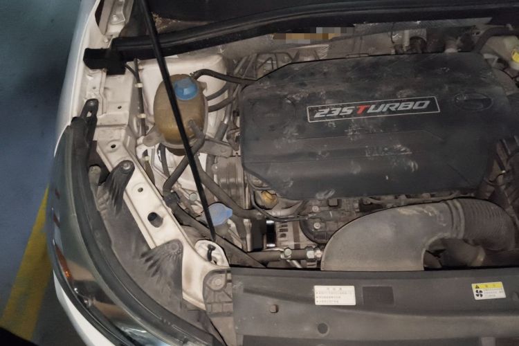 Used GAC Trumpchi GS4 2017 235T Automatic Two-Wheel Drive Luxury Smart Connectivity Version Engine Bay Right