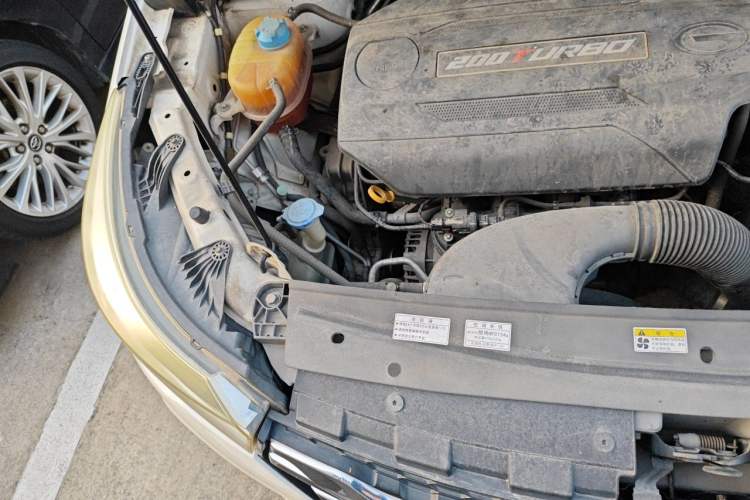 Used GAC Trumpchi GS4 2017 200T G-DCT Two-Wheel Drive Comfort Edition Engine Bay Right