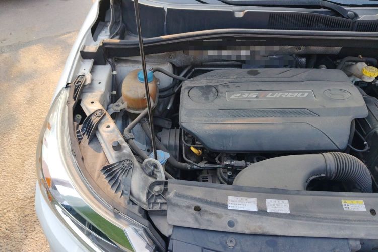 Used GAC Trumpchi GS4 2017 235T Automatic Two-Wheel Drive Luxury Smart Connectivity Version Engine Bay Right