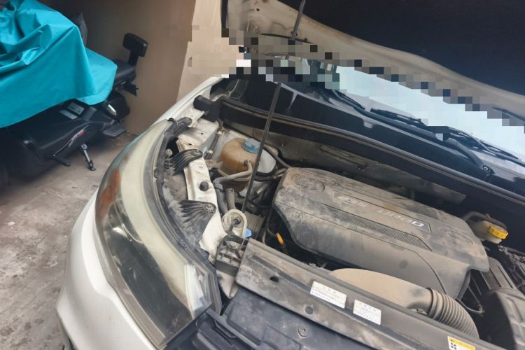 Used GAC Trumpchi GS4 2017 235T Automatic Two-Wheel Drive Luxury Smart Connectivity Version Engine Bay Right