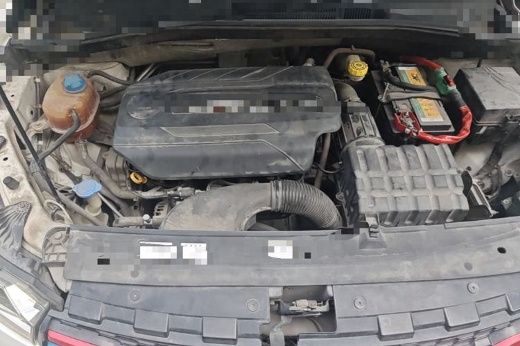 Used GAC Trumpchi GS4 2017 235T G-DCT Two-Wheel Drive Elite Edition Engine Bay
