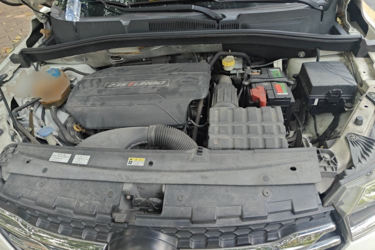 Used GAC Trumpchi GS4 2017 235T Automatic Two-Wheel Drive Elite Edition Engine Bay