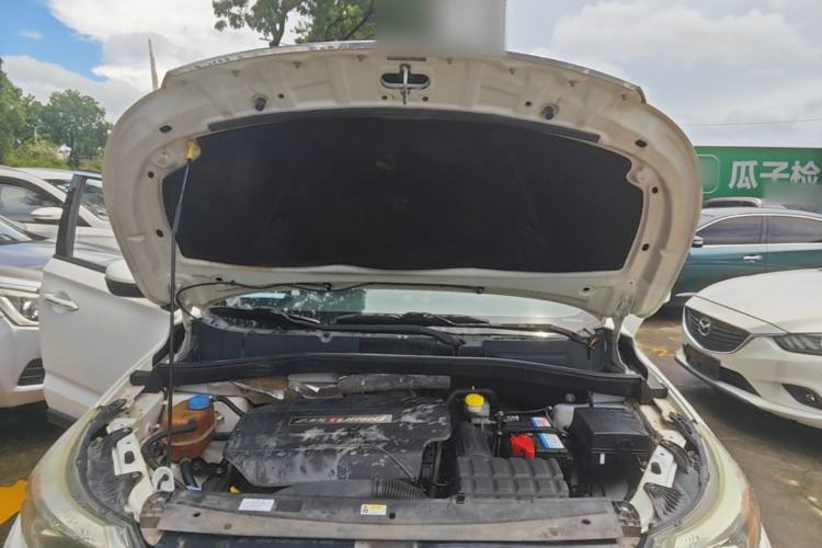Used GAC Trumpchi GS4 2017 235T Automatic Two-Wheel Drive Elite Edition Engine Bay