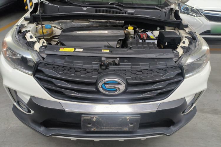 Used GAC Trumpchi GS4 2017 235T Automatic Two-Wheel Drive Luxury Smart Connectivity Version Engine Bay