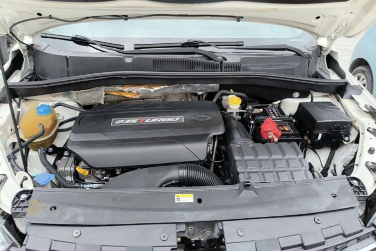 Used GAC Trumpchi GS4 2017 235T Automatic Two-Wheel Drive Luxury Smart Connectivity Version Engine Bay
