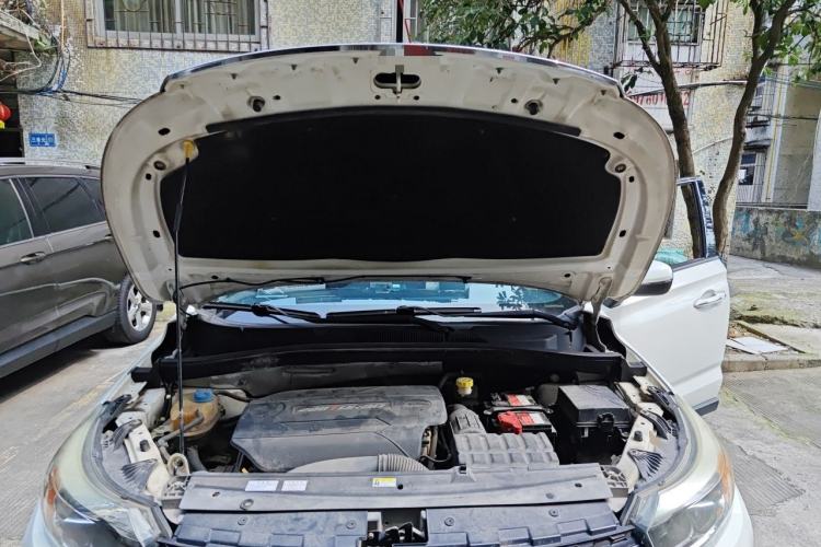 Used GAC Trumpchi GS4 2017 200T Manual Two-Wheel Drive Elite Edition Engine Bay