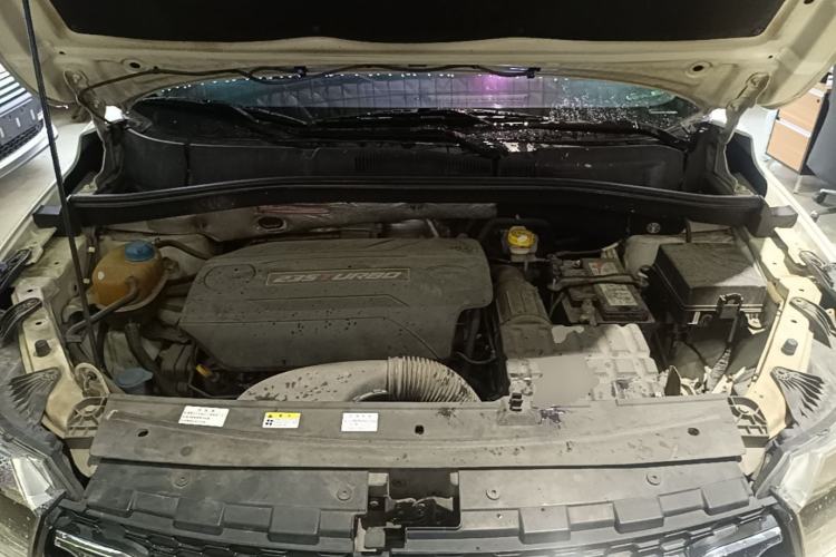 Used GAC Trumpchi GS4 2017 235T Automatic Two-Wheel Drive Luxury Smart Connectivity Version Engine Bay